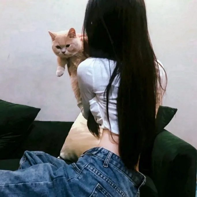 抓着彩虹的男人